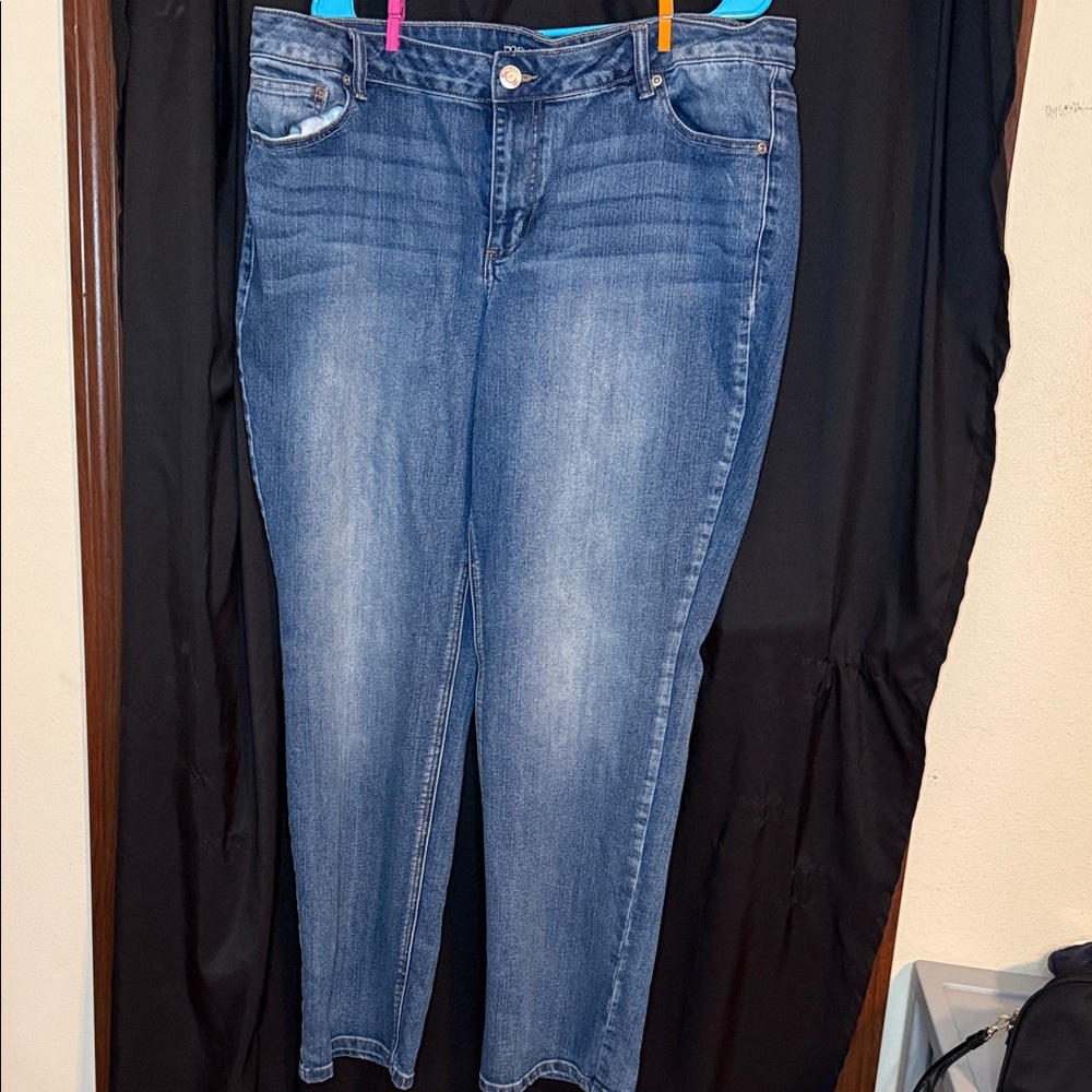 #31–Maurices Classic Blue Ankle Jeans